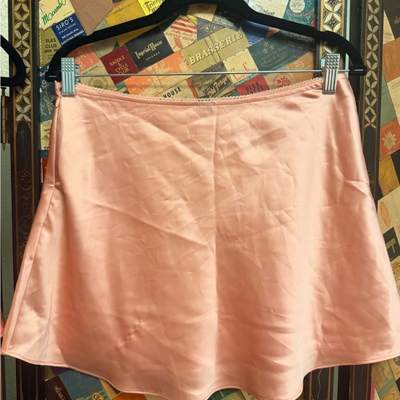 Pink Satin Set - Picture 7 of 7